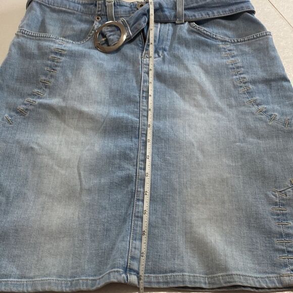 Madoc 90’s Y2K Denim Mini Skirt Light Wash Made In Europe Sz S - Picture 12 of 13
